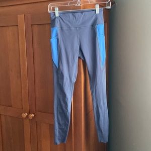 Peloton gray/blue leggings with pockets